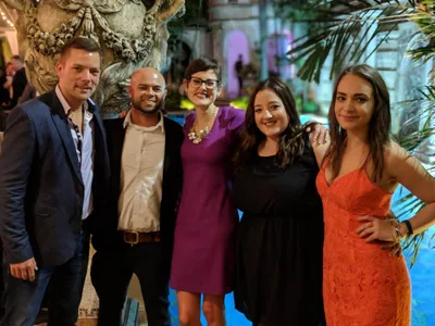 00100dPORTRAIT_00100_BURST20180108202558385_COVER